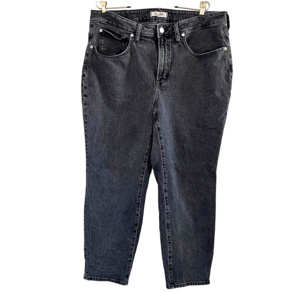 MOVING!! MAKE ME AN OFFER!!! 
Madewell The Curvy Perfect Vintage Jean Size 16w